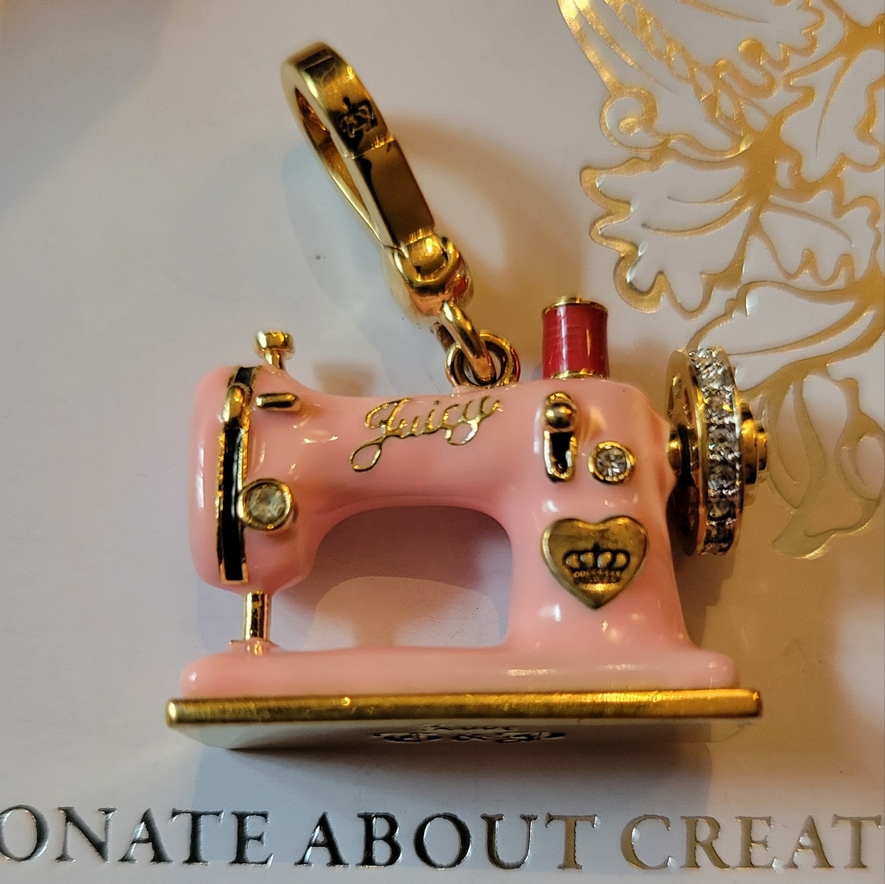 Juicy guitar sewing machine charm